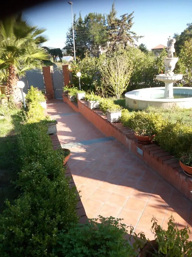Villa Antonietta Pedara 0*,  Italien